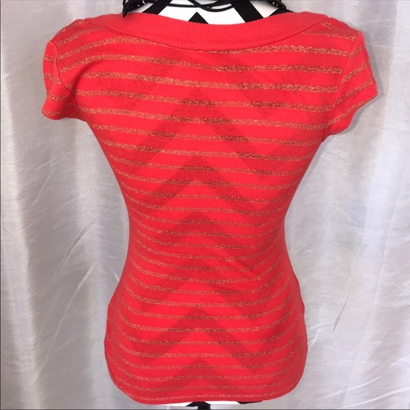 Express Tee - Picture 3 of 5